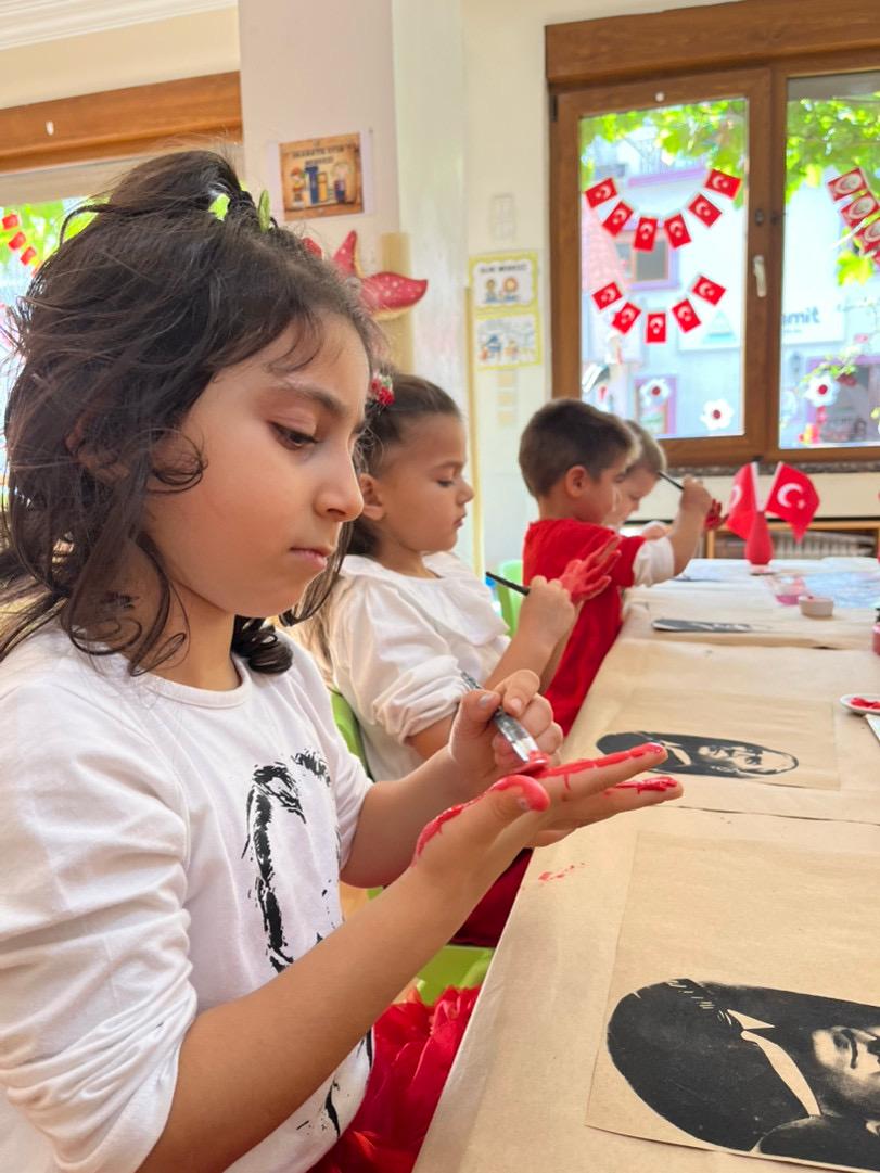 Sevgiyle, Neşeyle ve Gururla Cumhuriyetimizi Kutladık